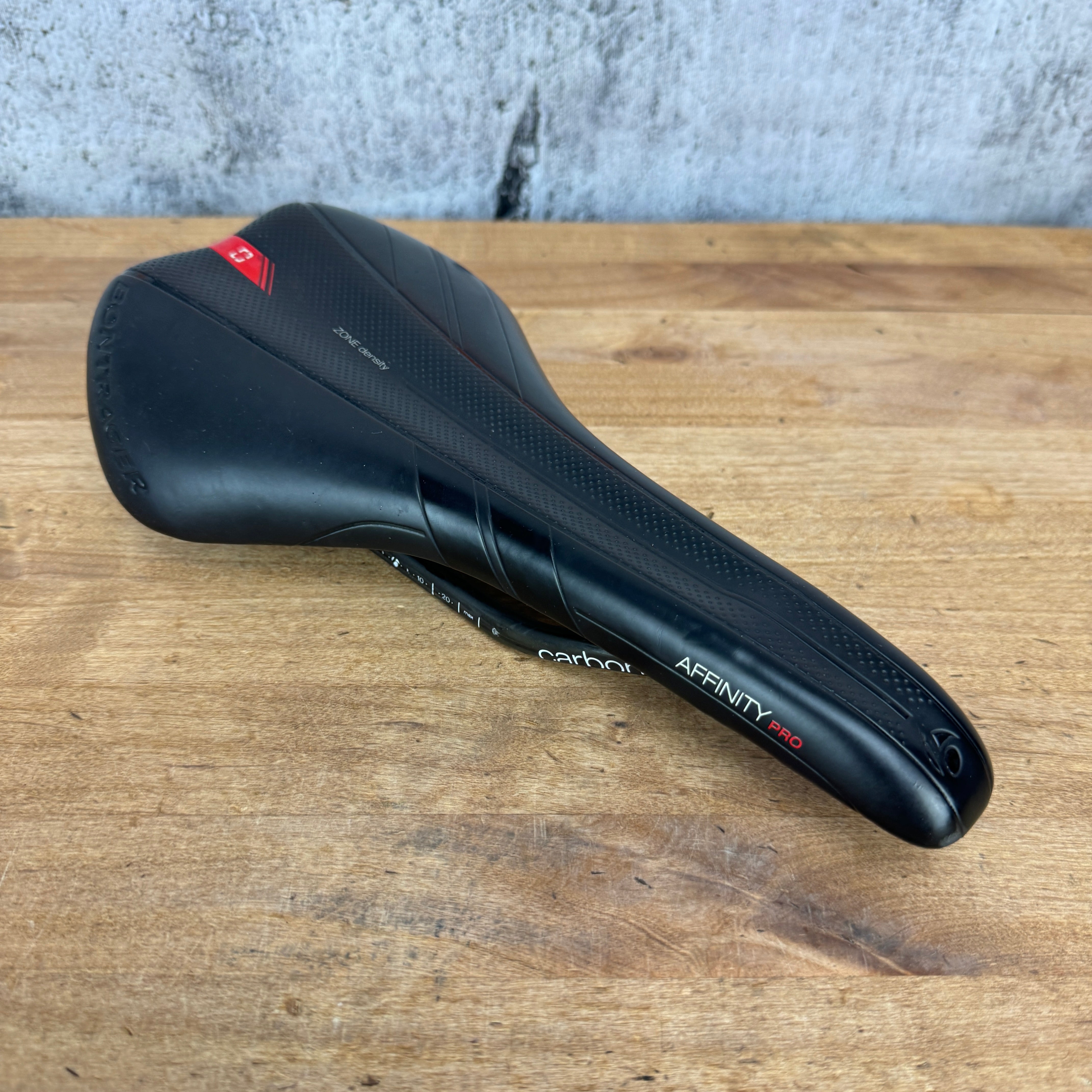 Bontrager Affinity Pro 140mm 7x10mm Carbon Rails Bike Saddle 169g CyclingUpgrades