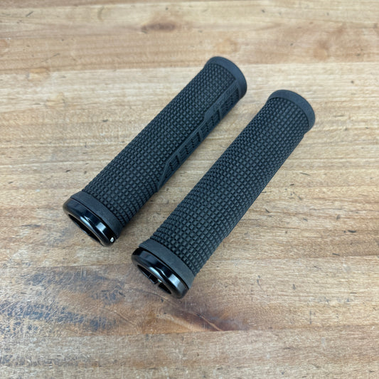 Mint! Lizard Skins Machine Lock-On Handlebar MTB Bike Grips Black