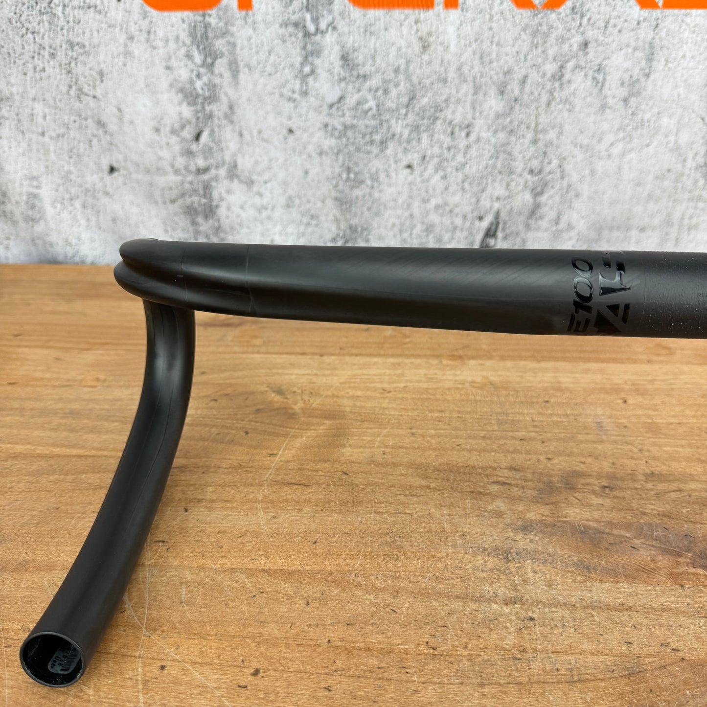 New! Easton E100 Carbon Road 44cm 125mm Drop 80mm Reach Handlebar 190g