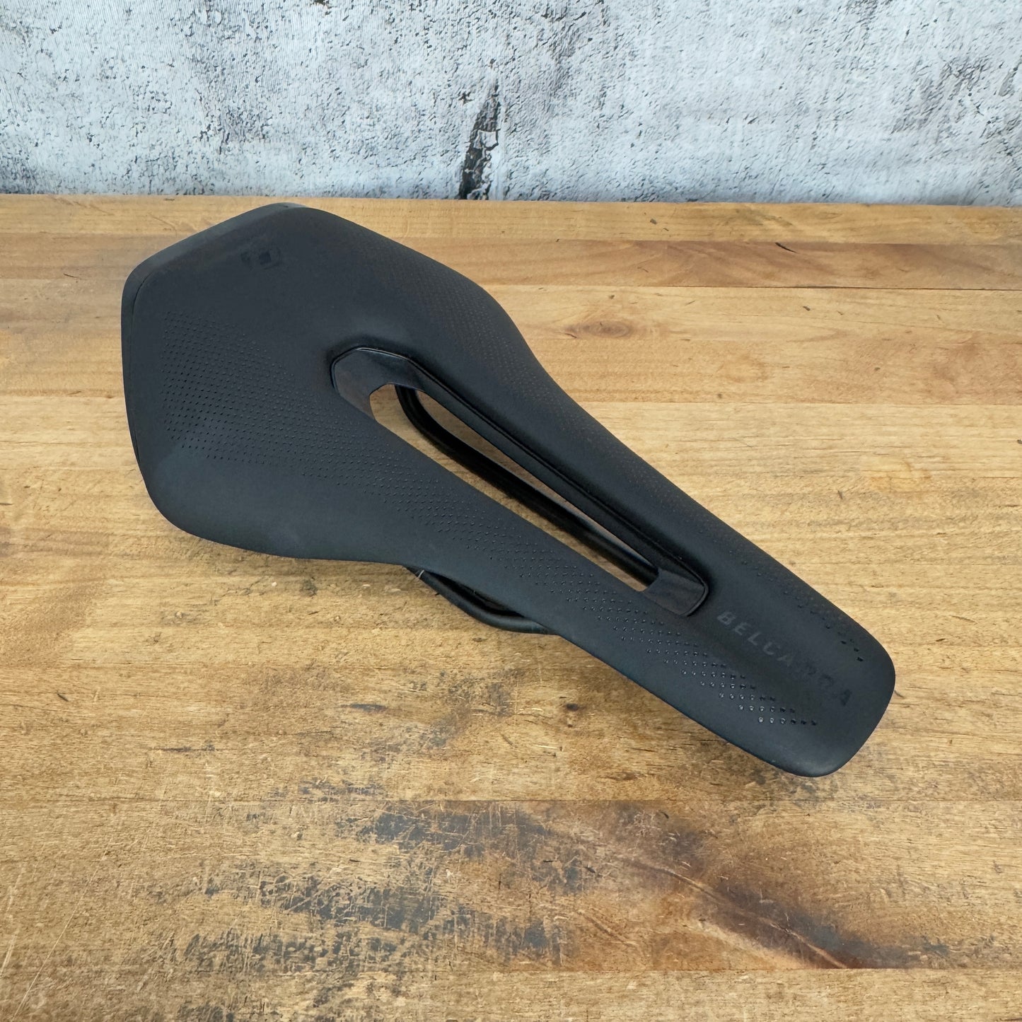 Syncros V Concept 140mm 7x7mm CrMo Rails Bike Saddle 235g