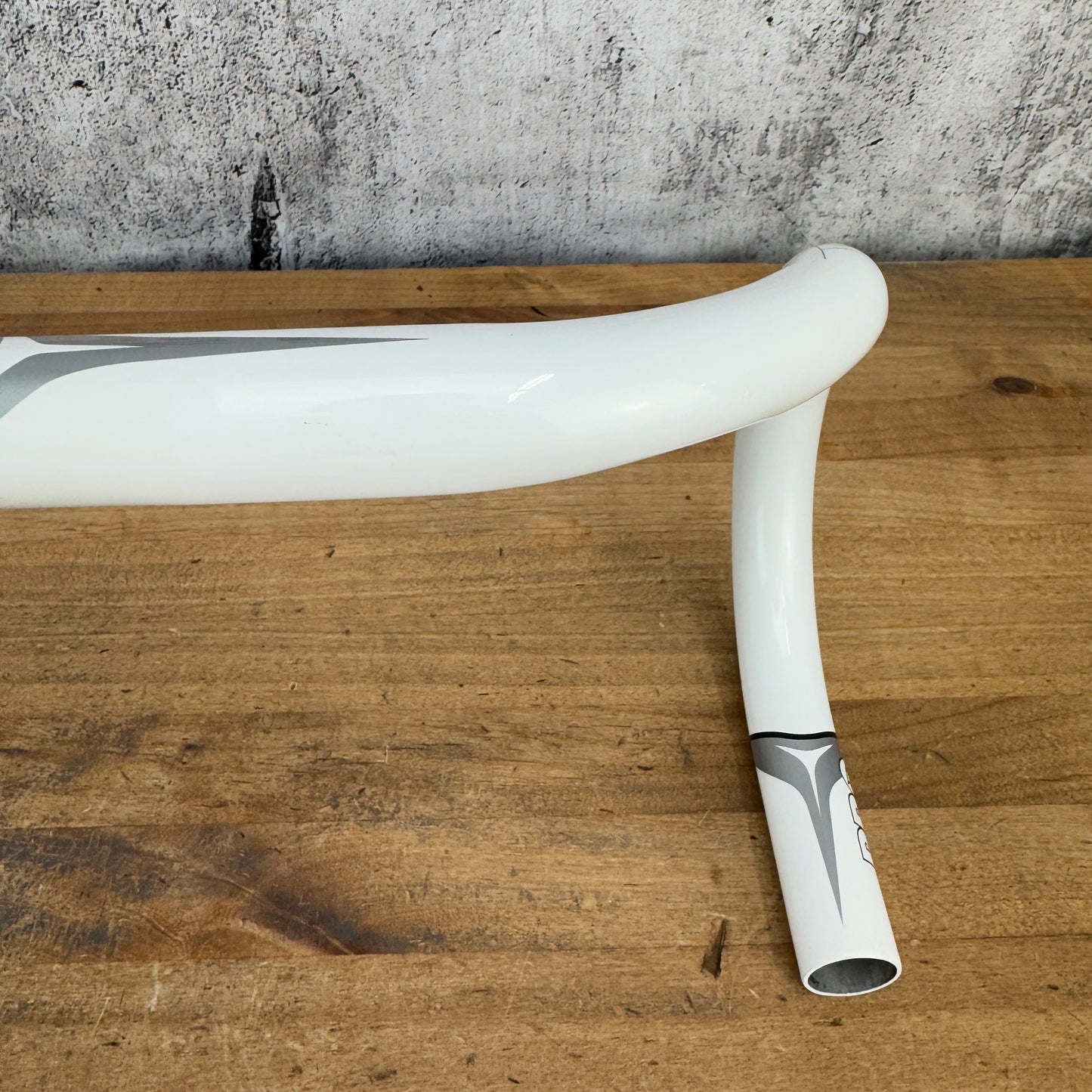 Shimano Pro Vibe 7S Anotomic White 40cm Alloy Bike Drop Handlebar 292g