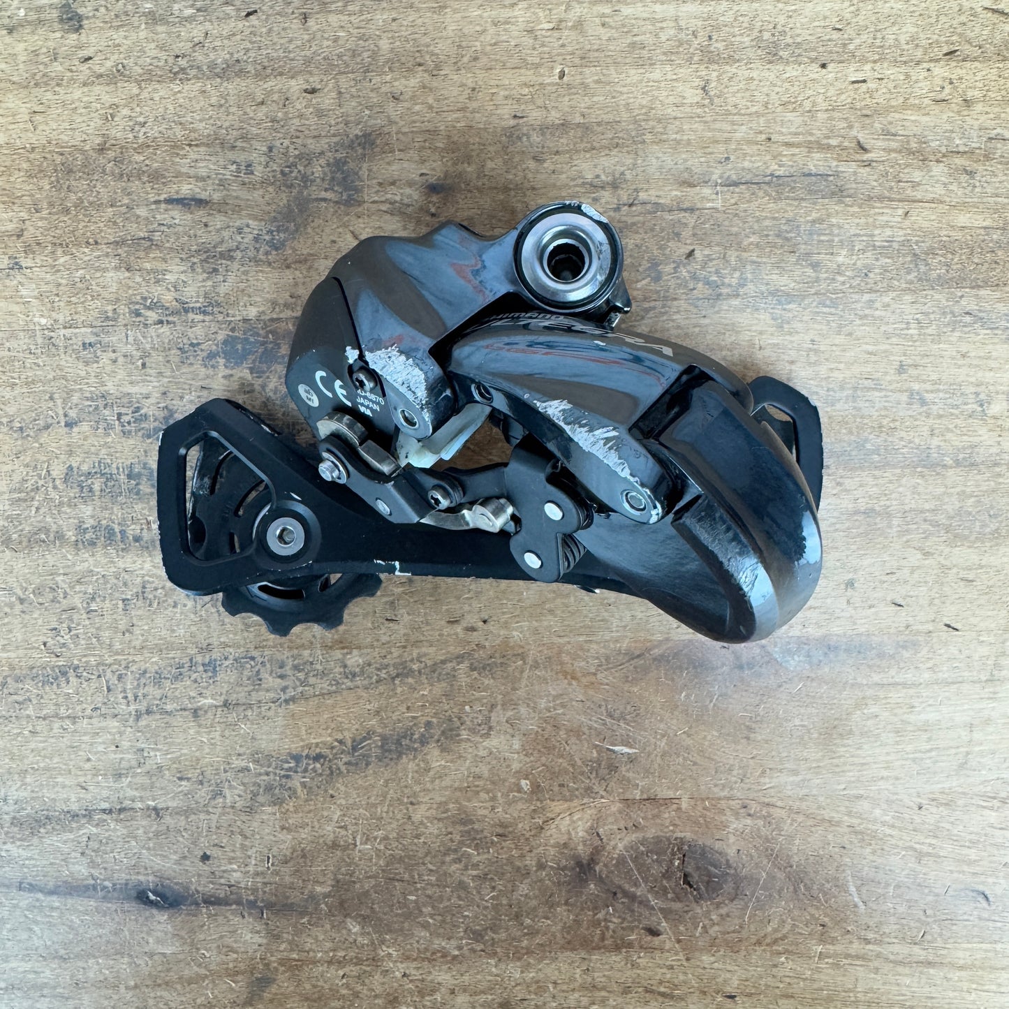 Shimano Ultegra Di2 RD-6870 Medium Cage 11-Speed Electronic Rear Derailleur 270g