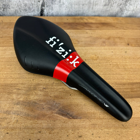 Fizik Arione VS Versus 7x7mm Kium Rails Black/Red 132mm Bike Saddle 247g