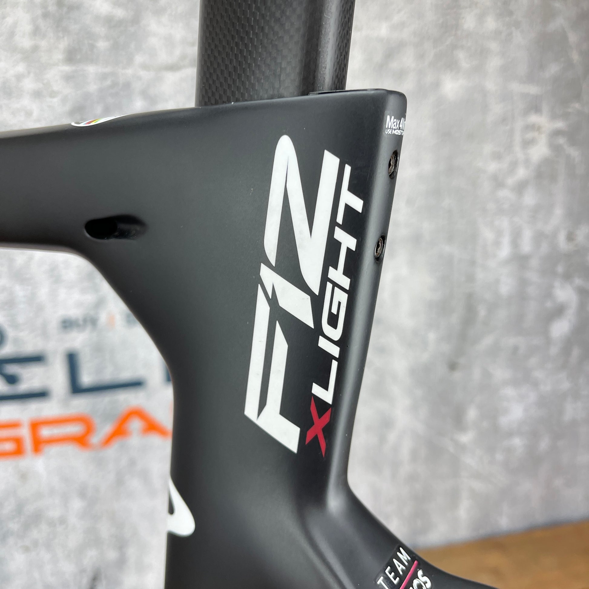 pinarello dogma f12 light