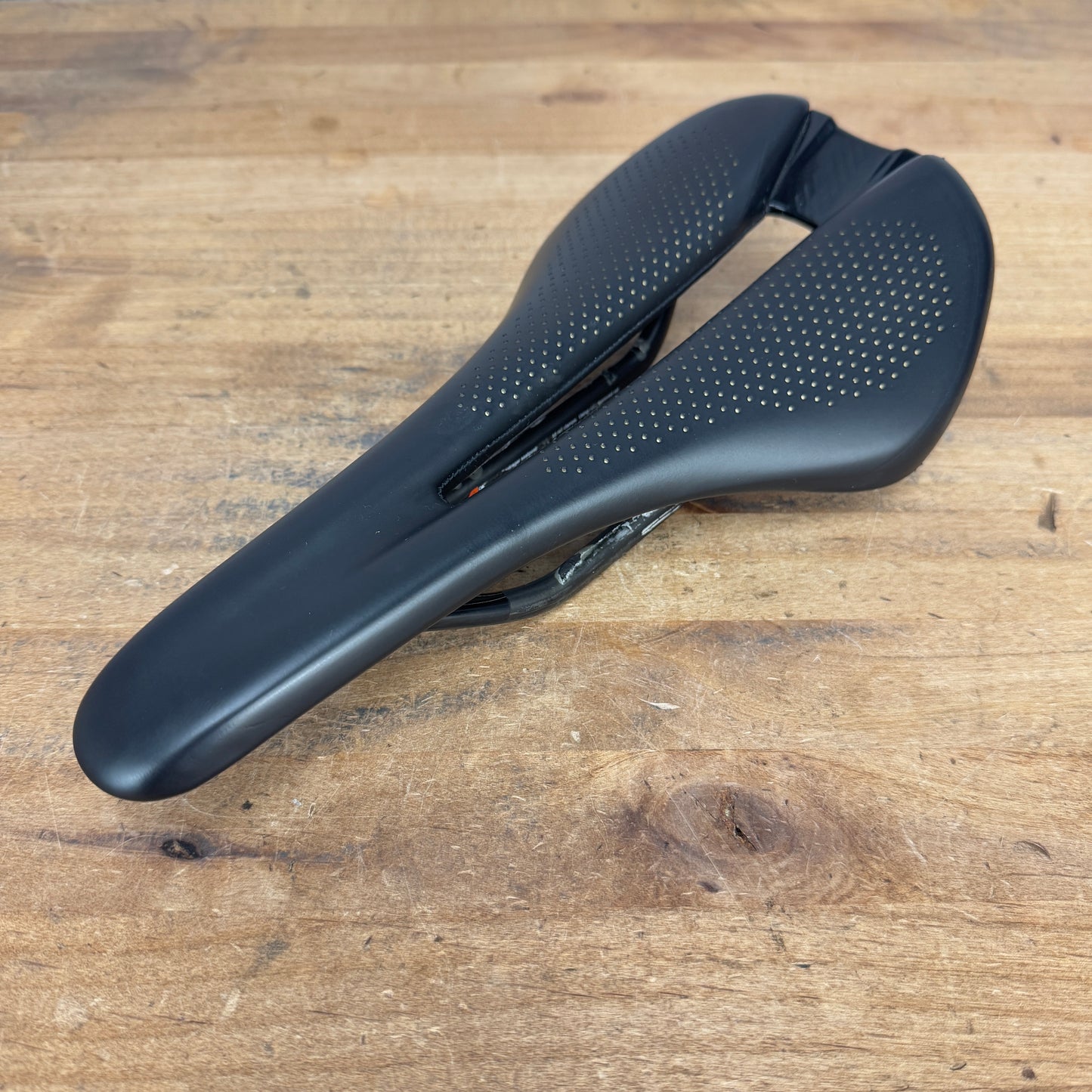 Bontrager Montrose Pro 138mm Carbon 7x9mm Oval Rail Saddle 167g