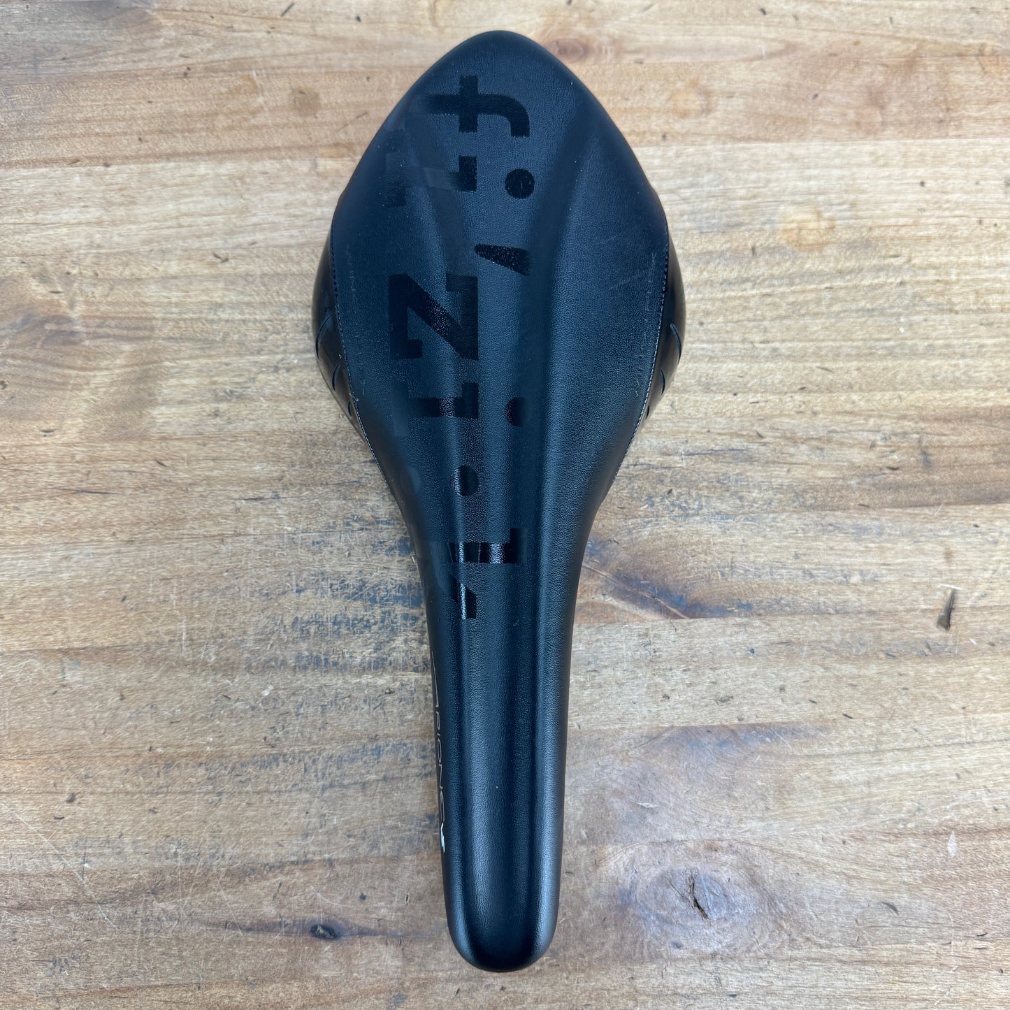 Low Mile! Fizik Arione VS 7x7mm Kium Rails 132mm Carbon Reinforced Saddle 246g