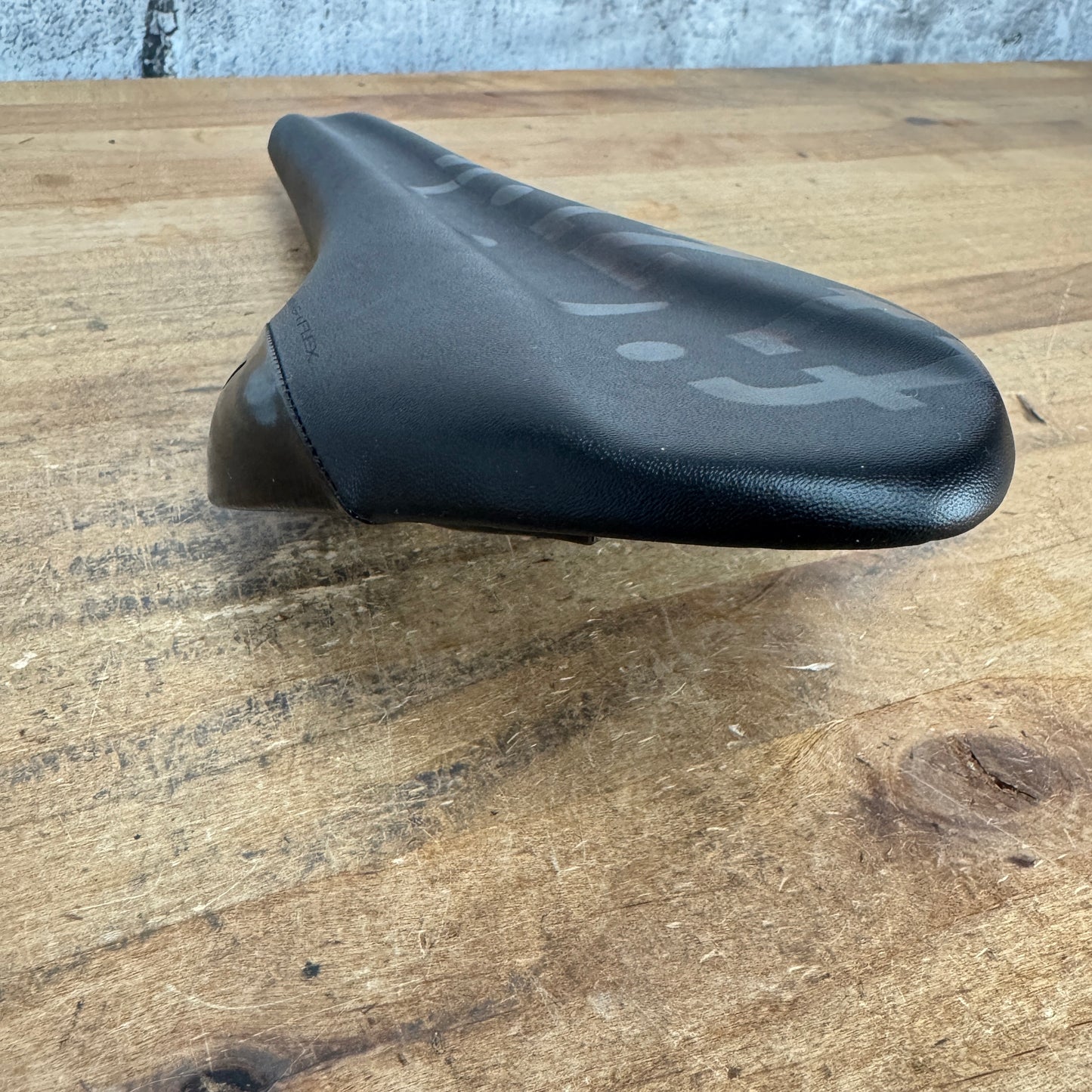 Low Mile! Fizik Arione VS 7x7mm Kium Rails 132mm Carbon Reinforced Saddle 246g