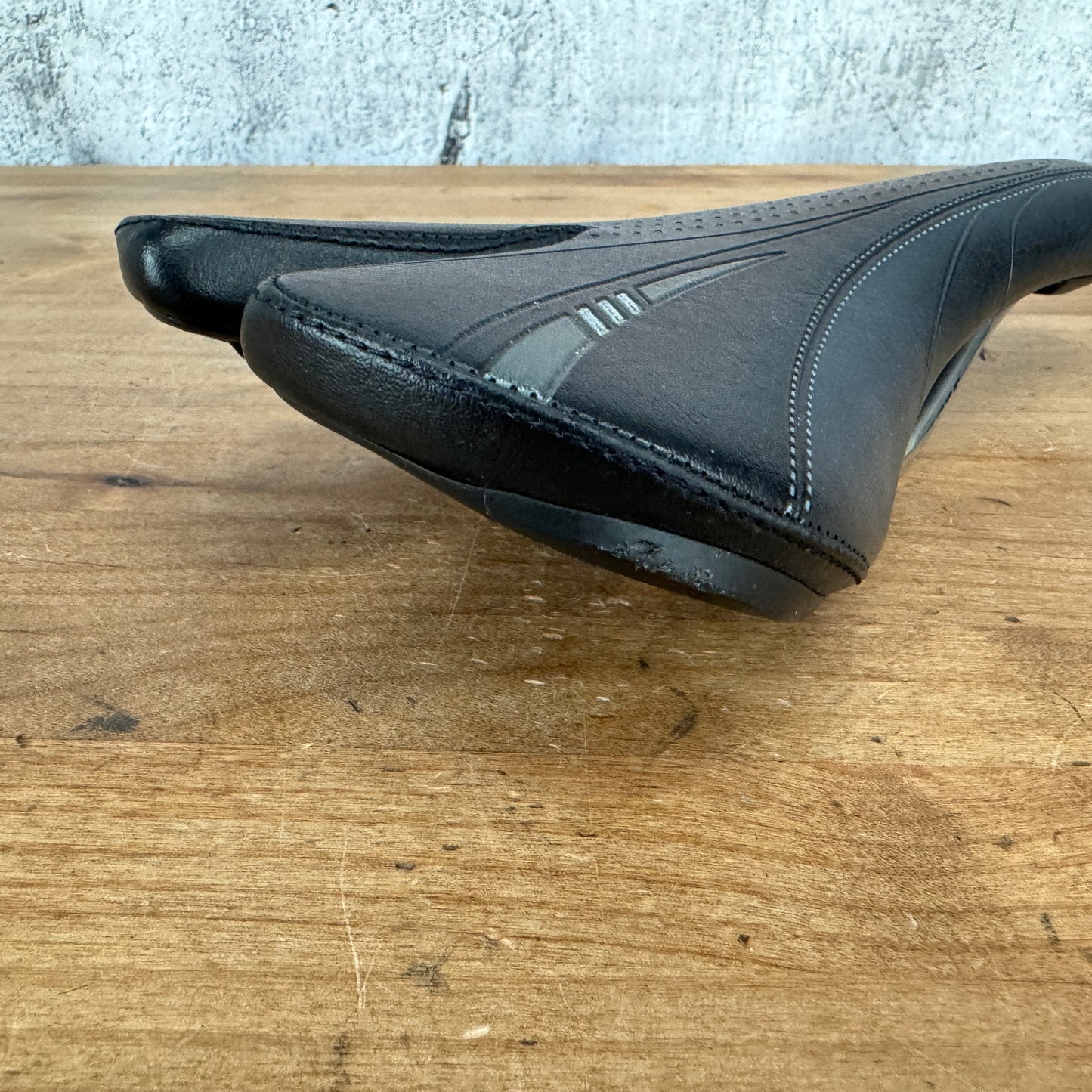 Bontrager 7x7mm Steel Rails 140mm Width Bike Saddle 286g