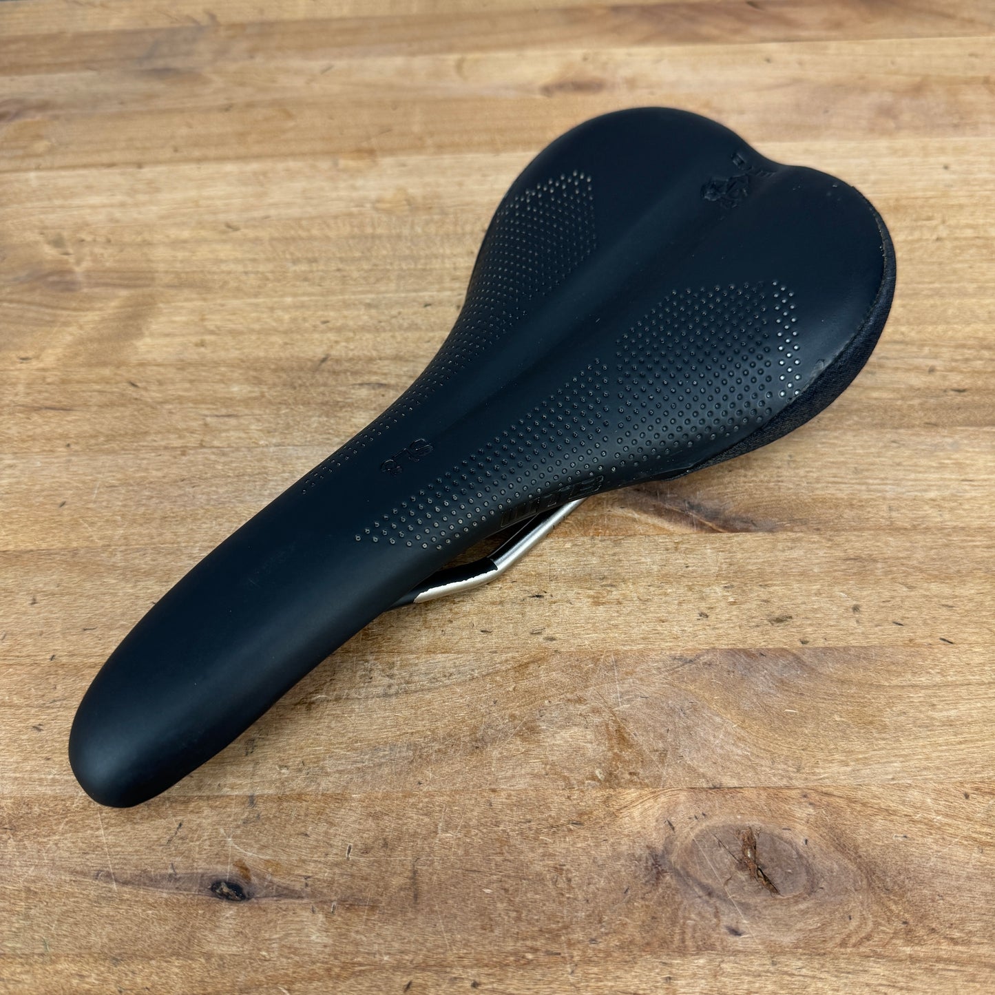 Light Wear! WTB SL8 127mm 7x9mm Oval Carbon Rails Black Bike Saddle 158g