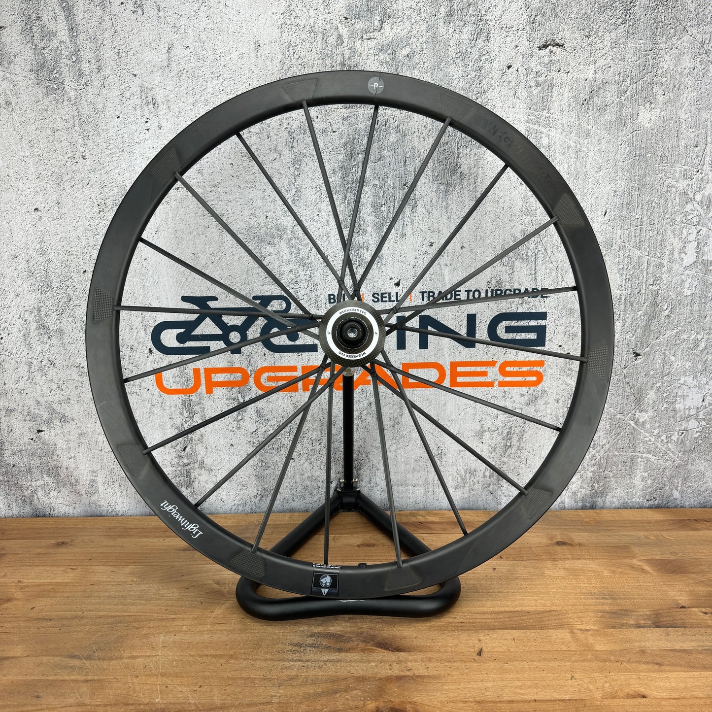 Lightweight Wegweiser EVO Carbon Tubeless Disc Brake Rear Wheel 700c 769g