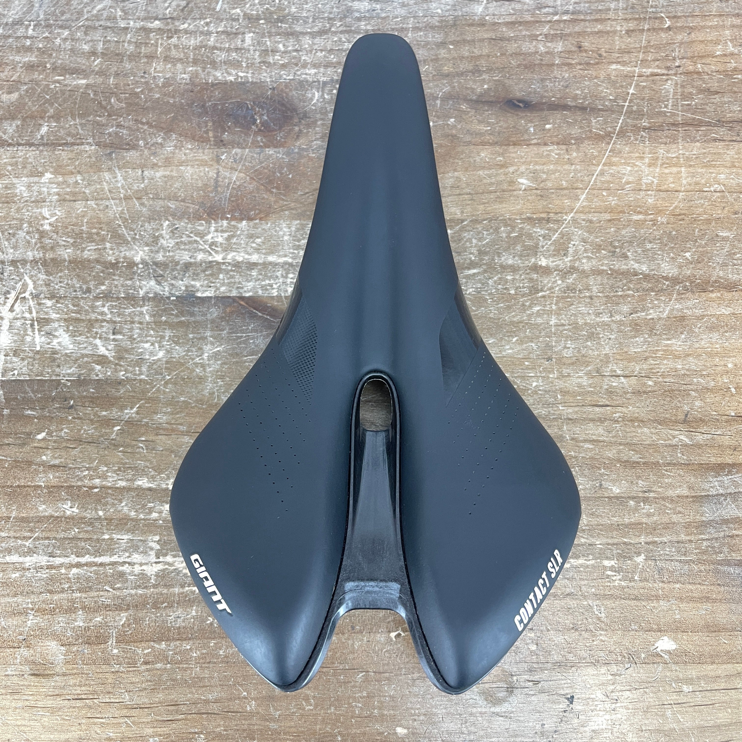 Giant discount contact saddle