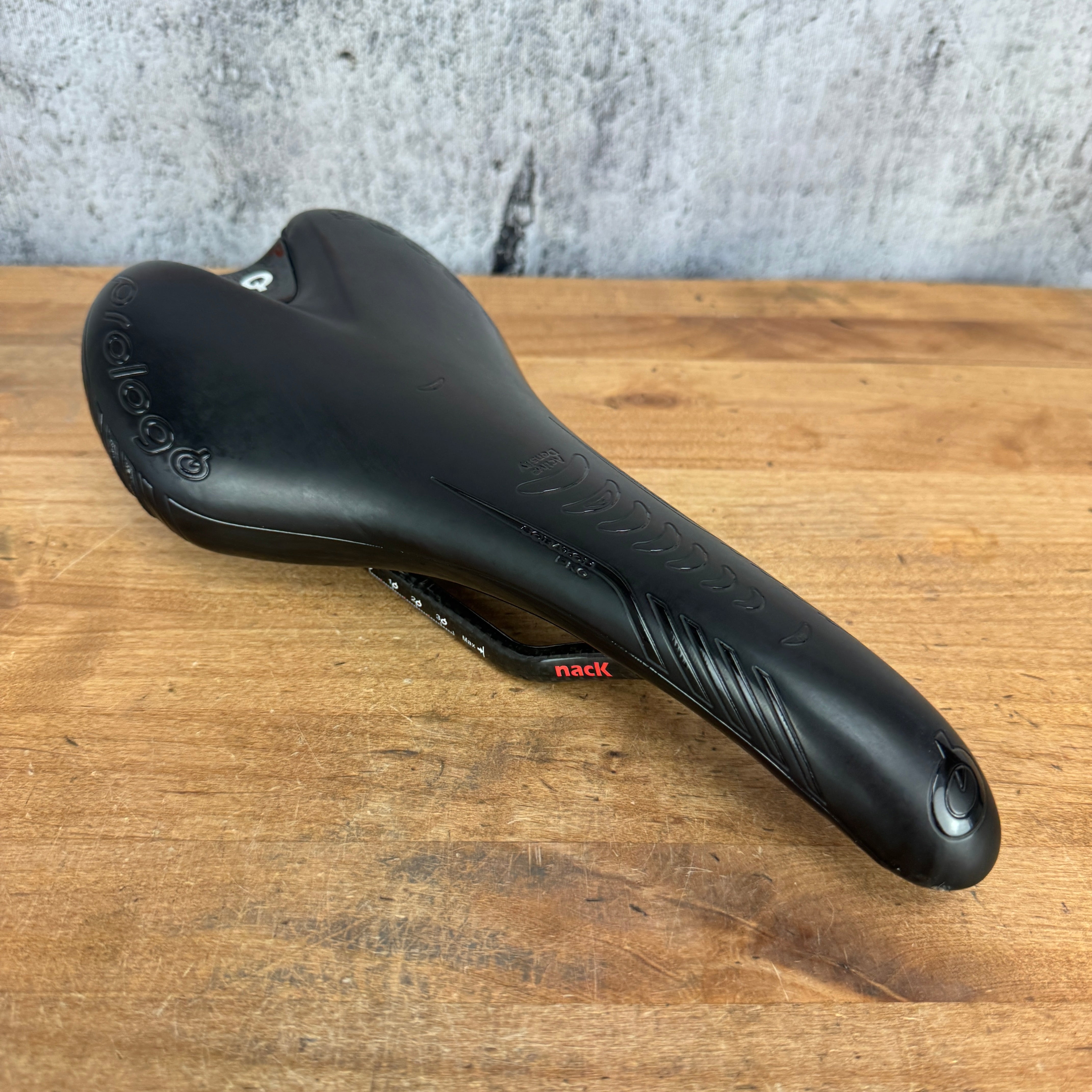 Prologo Scratch Pro Nack 134mm 7x9mm Carbon Rail Bike Saddle 185g –  CyclingUpgrades.com