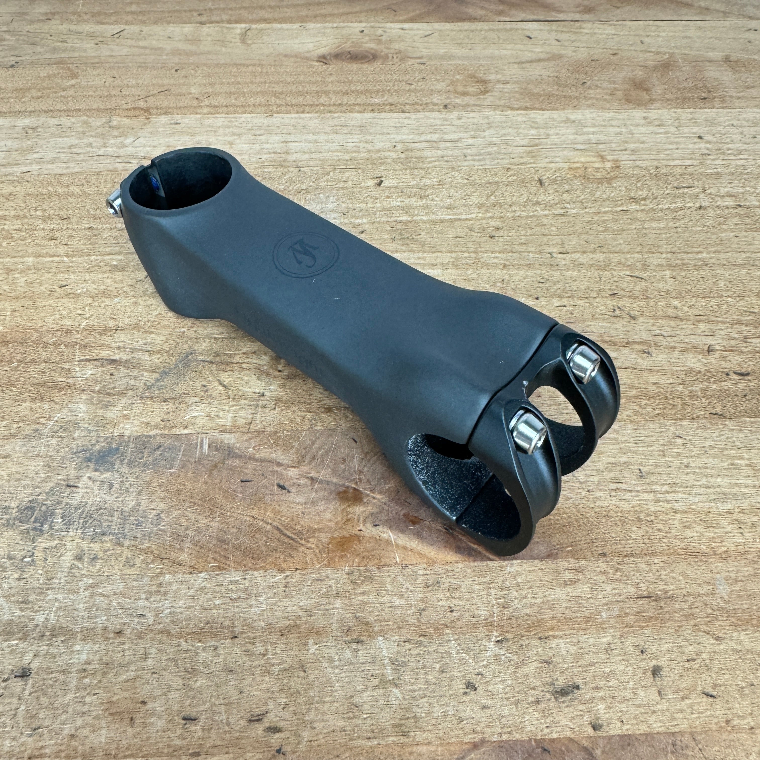 Lightweight store bugelhalter stem