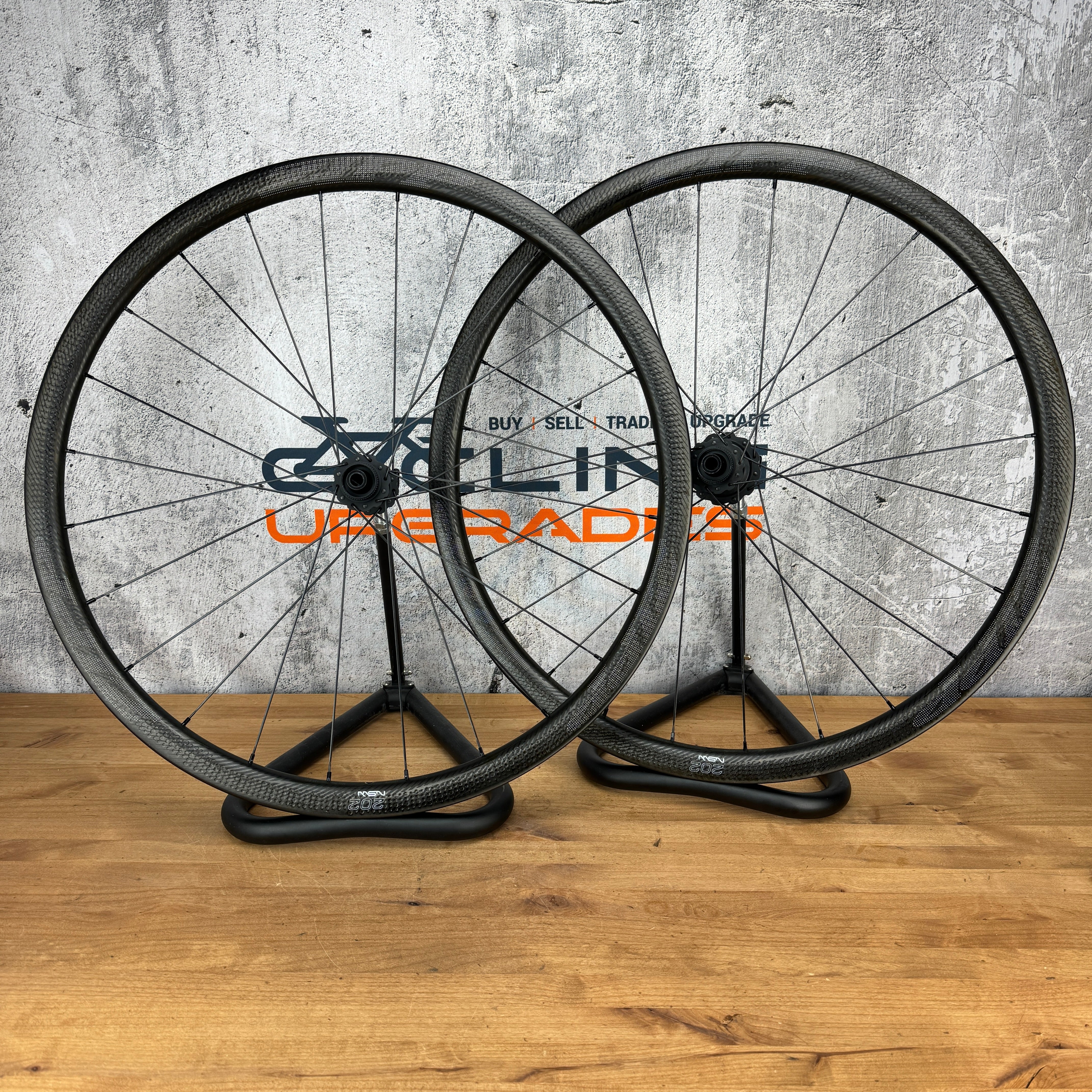 Zipp fashion 202 clincher