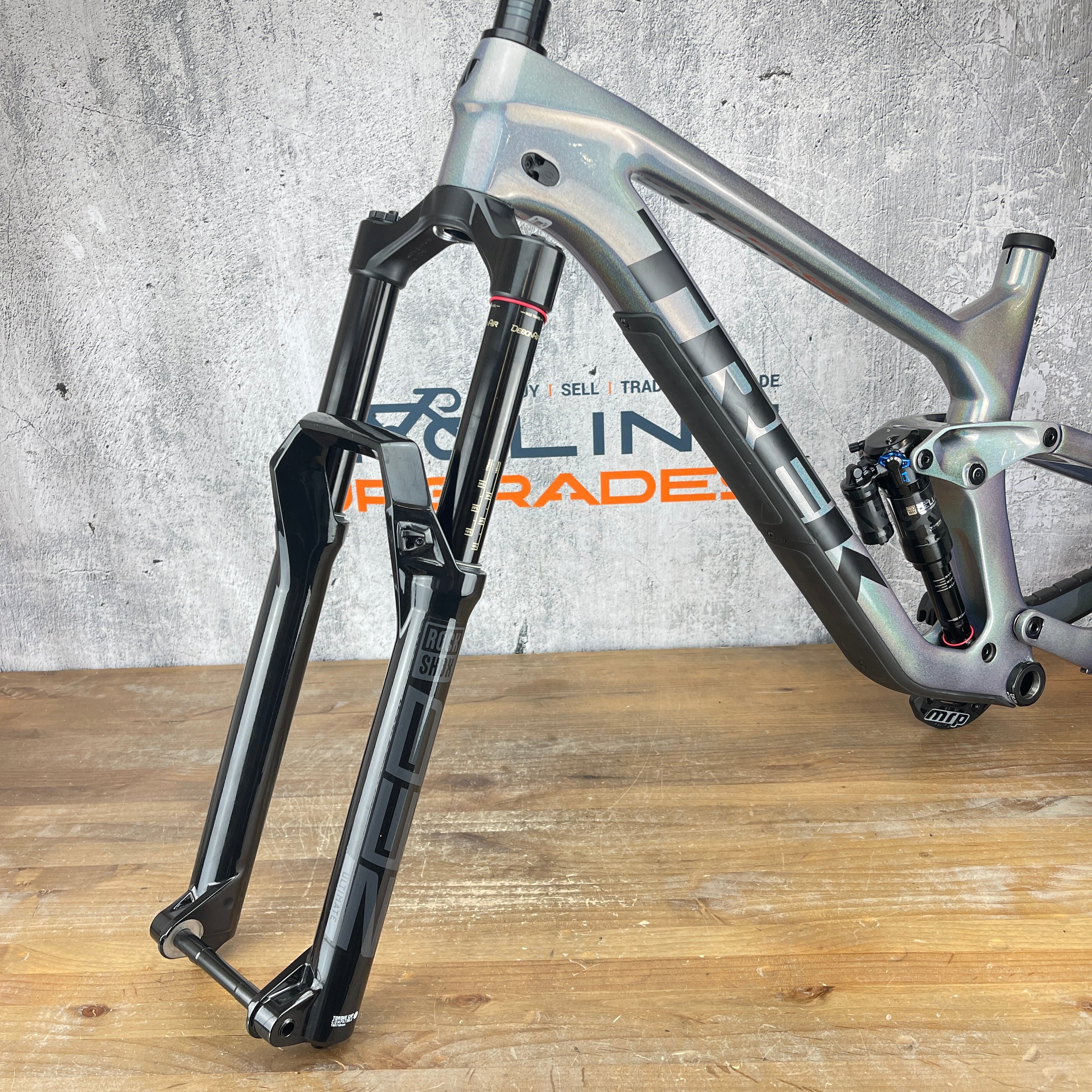 Trek slash on sale 9.9 frame