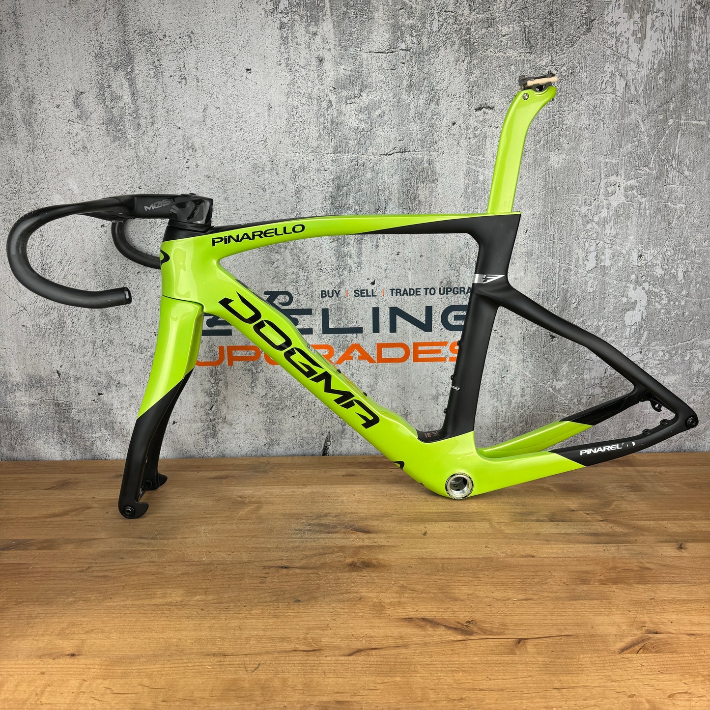 Low Mile! 2023 Pinarello Dogma F Disk Size 51.5 (53.5cm) Carbon Disc Frameset Talon