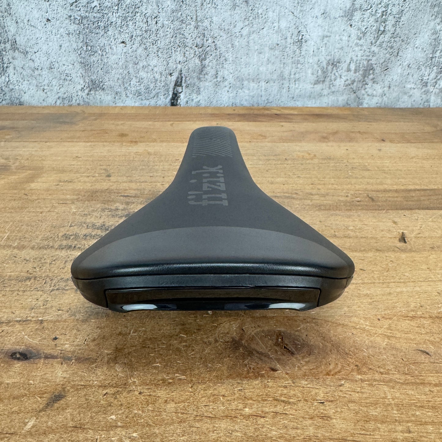 Fizik Taiga Regular 135mm 7x7mm CrMo Rails Bike Saddle 276g