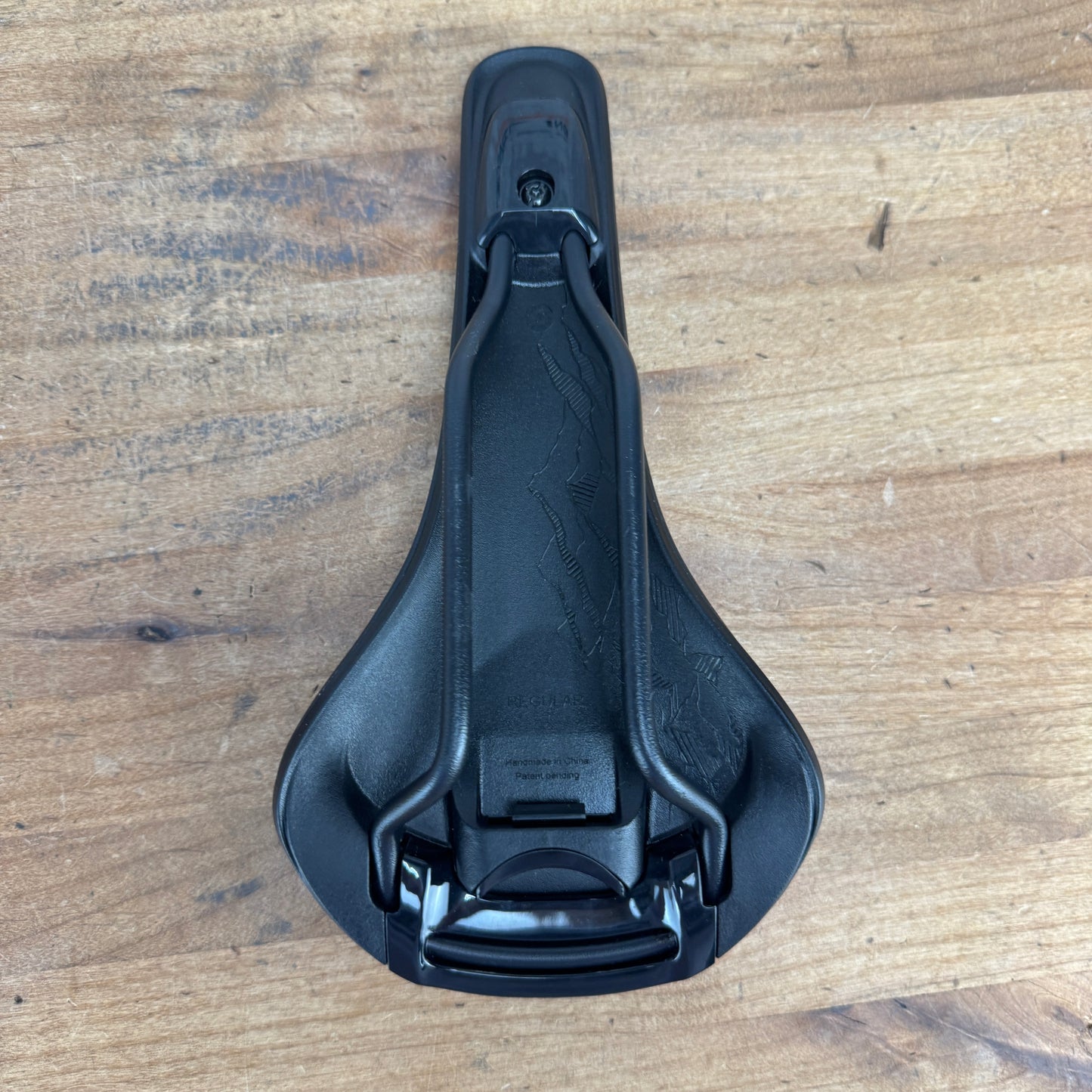 Fizik Taiga Regular 135mm 7x7mm CrMo Rails Bike Saddle 276g