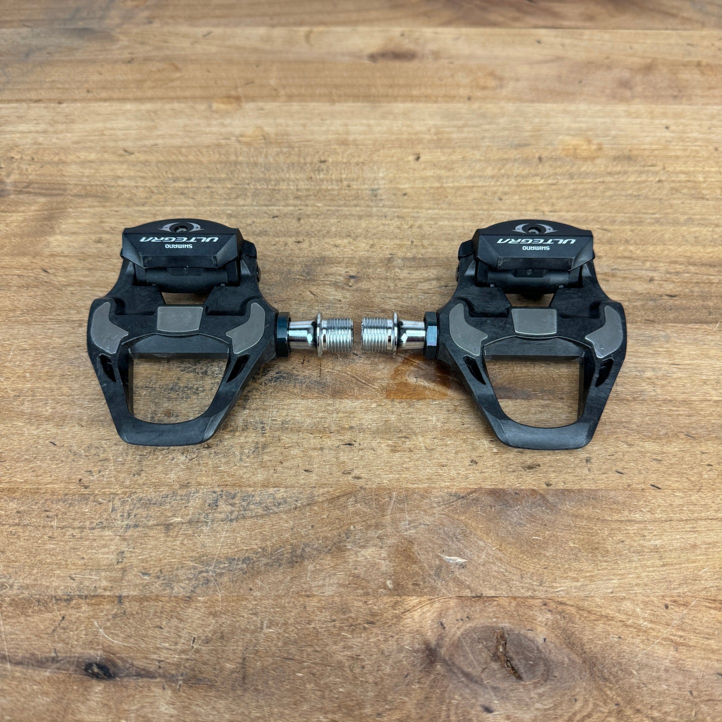 Light Use! Shimano Ultegra PD-R8000 Single-Sided Clipless SPD Carbon Pedals 249g