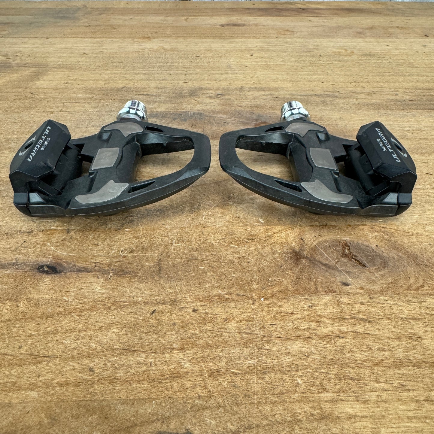 Light Use! Shimano Ultegra PD-R8000 Single-Sided Clipless SPD Carbon Pedals 249g