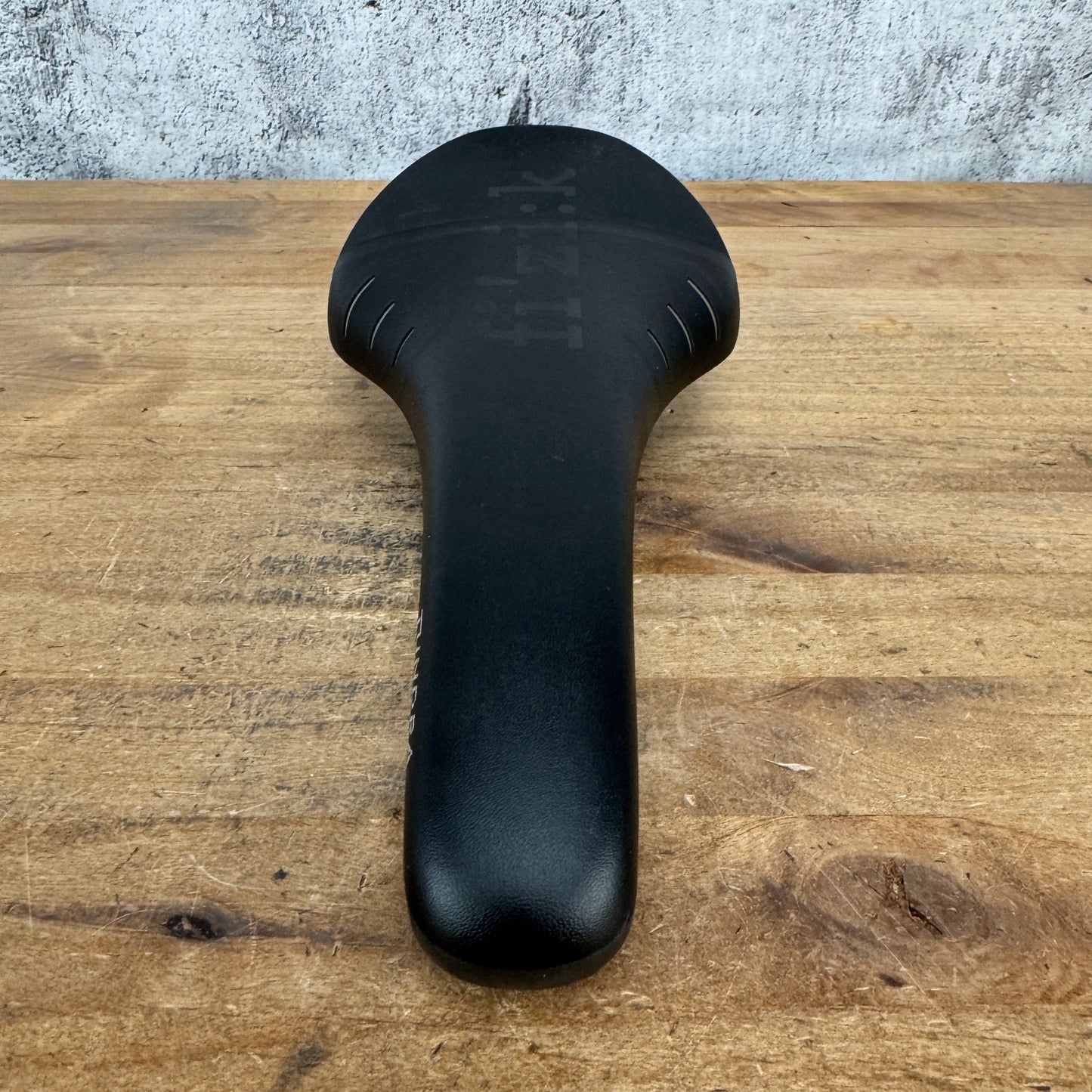 Light Use! Fizik Tundra M3 125mm 7x7mm Kium Rails Bike Saddle 218g