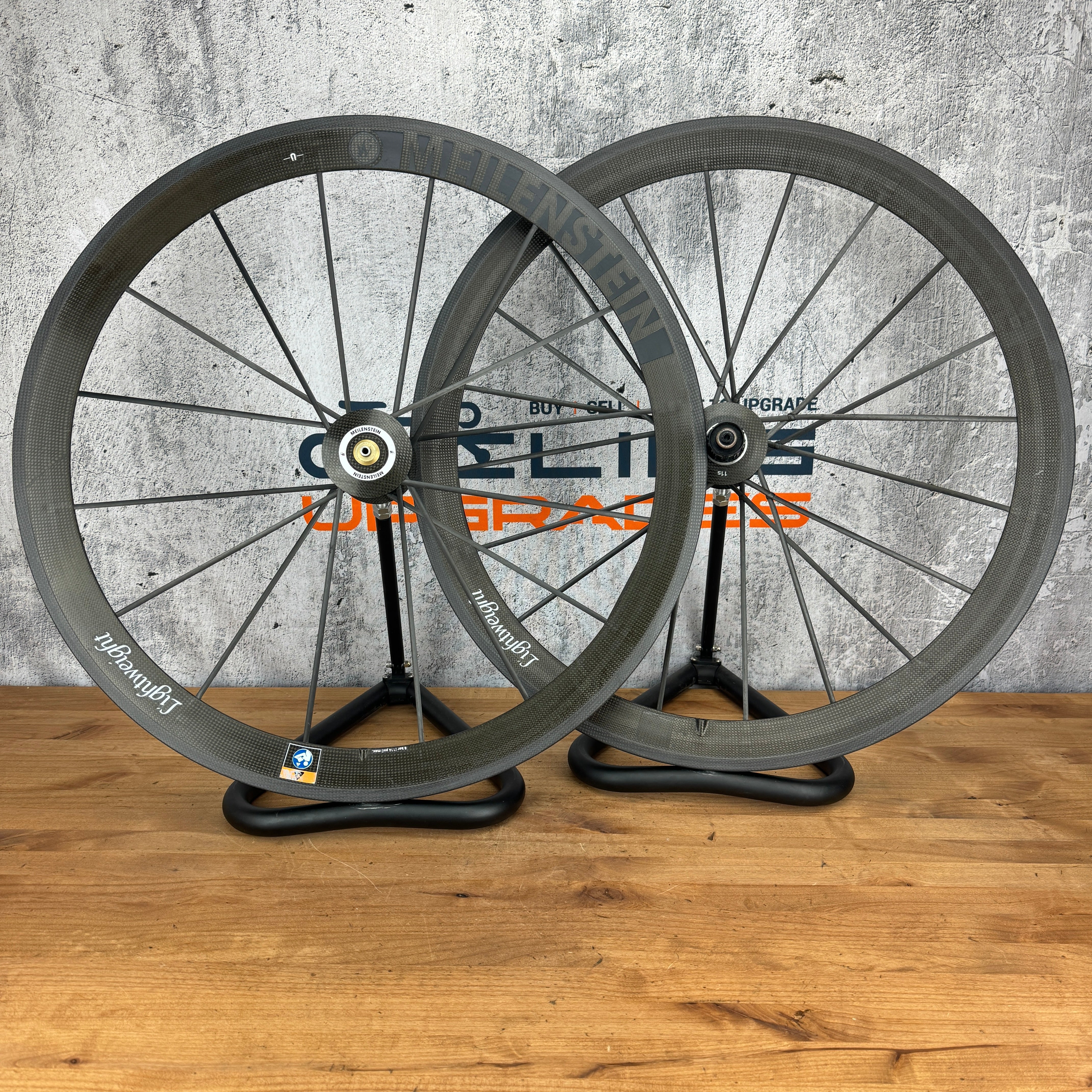 Lightweight carbon hot sale rims