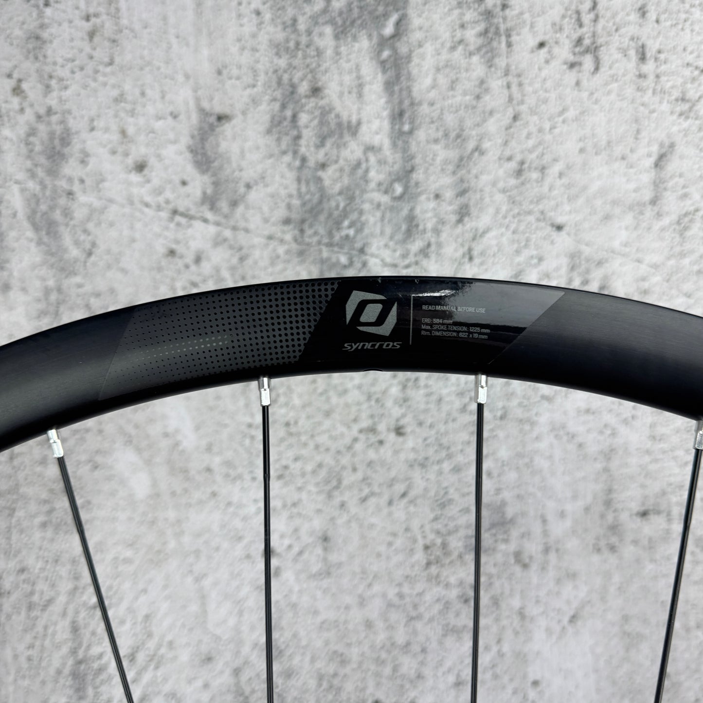 New Takeoff! Syncros RR 2.0 Disc Brake Tubeless Alloy Bike Wheelset 700c