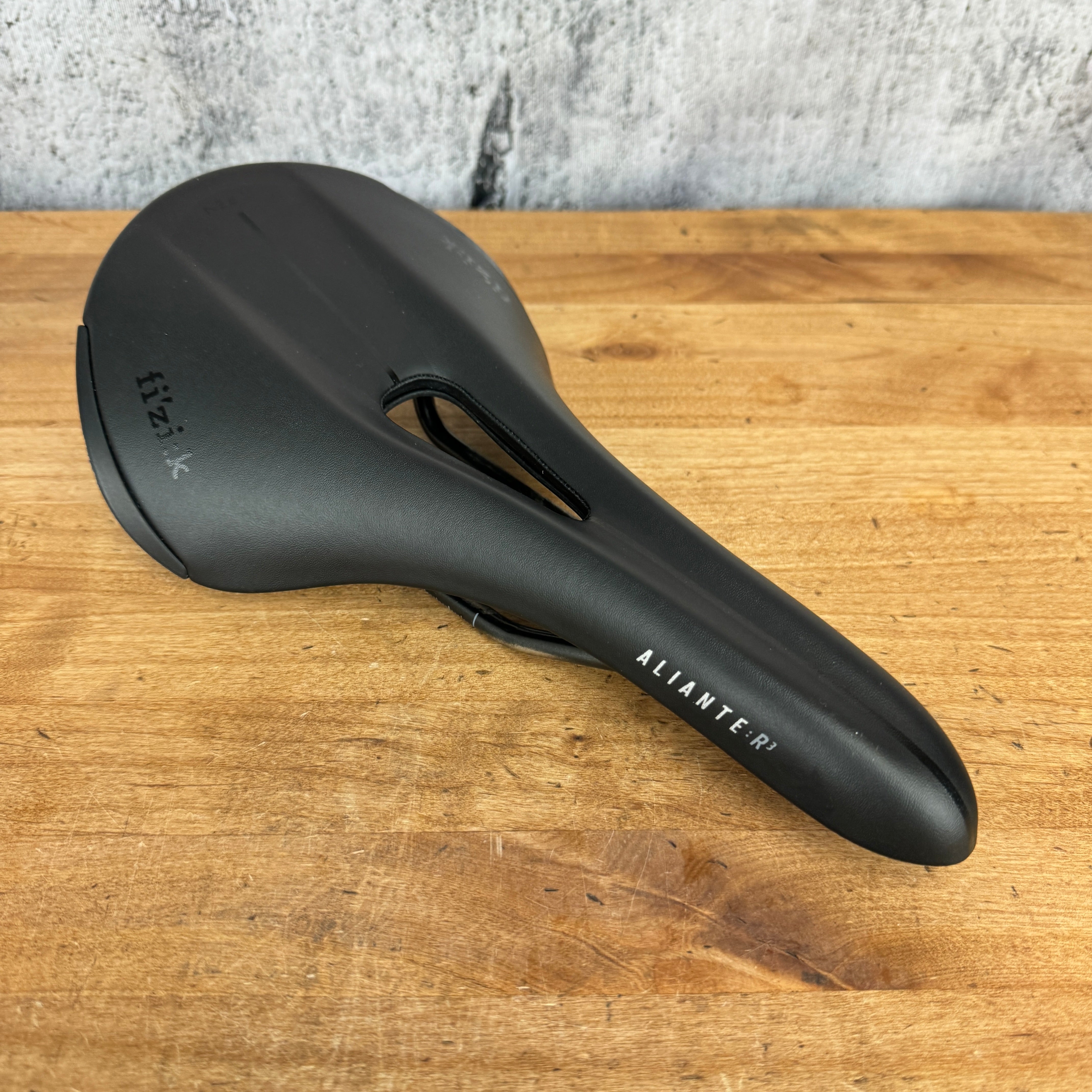 Saddles – Page 4 – CyclingUpgrades.com