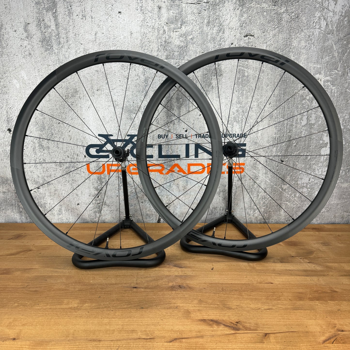 Low Mile! Roval Alpinist CL II Carbon Tubeless Disc Brake Wheelset 700c 1340g