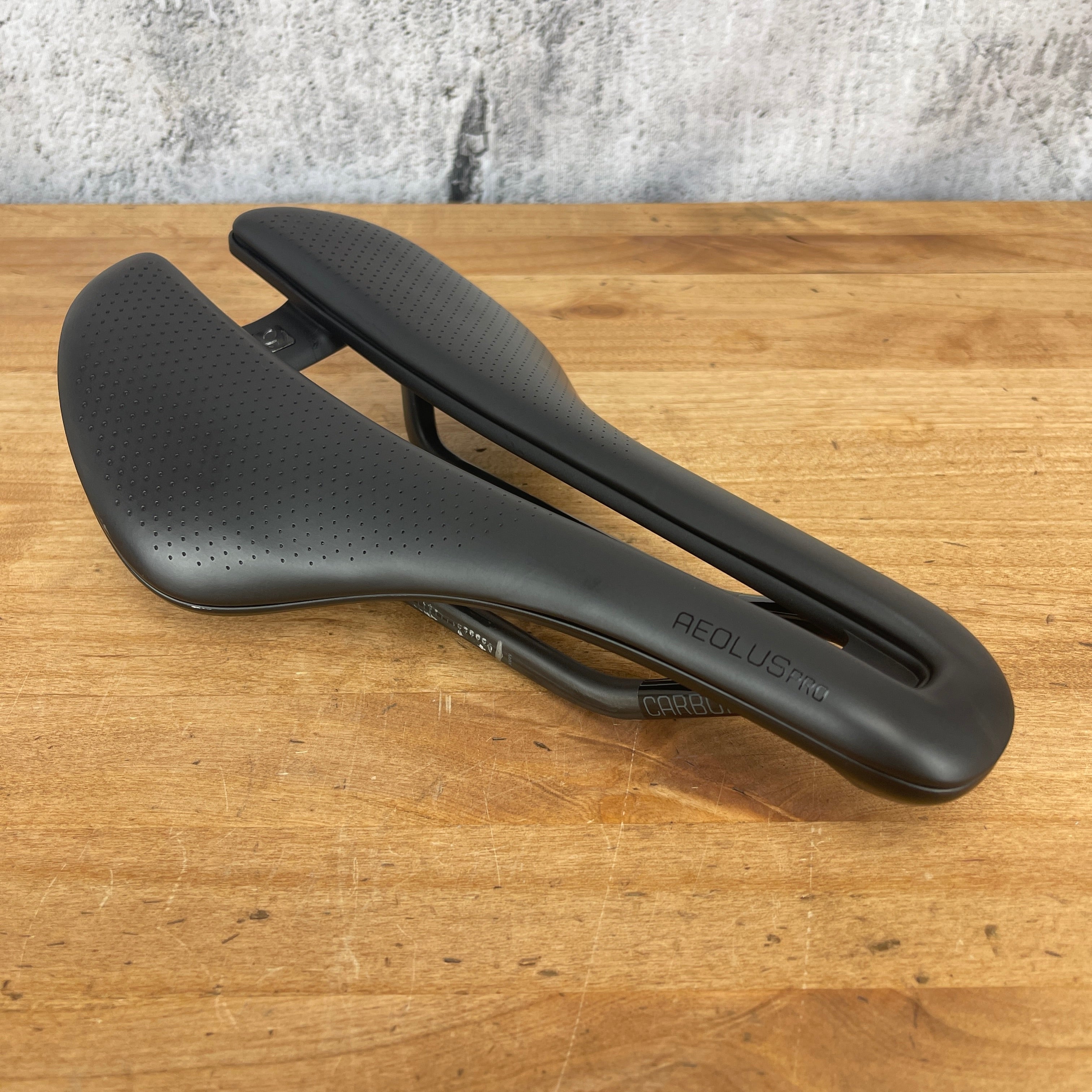 Bontrager Aeolus Pro Bike Saddle 145mm-