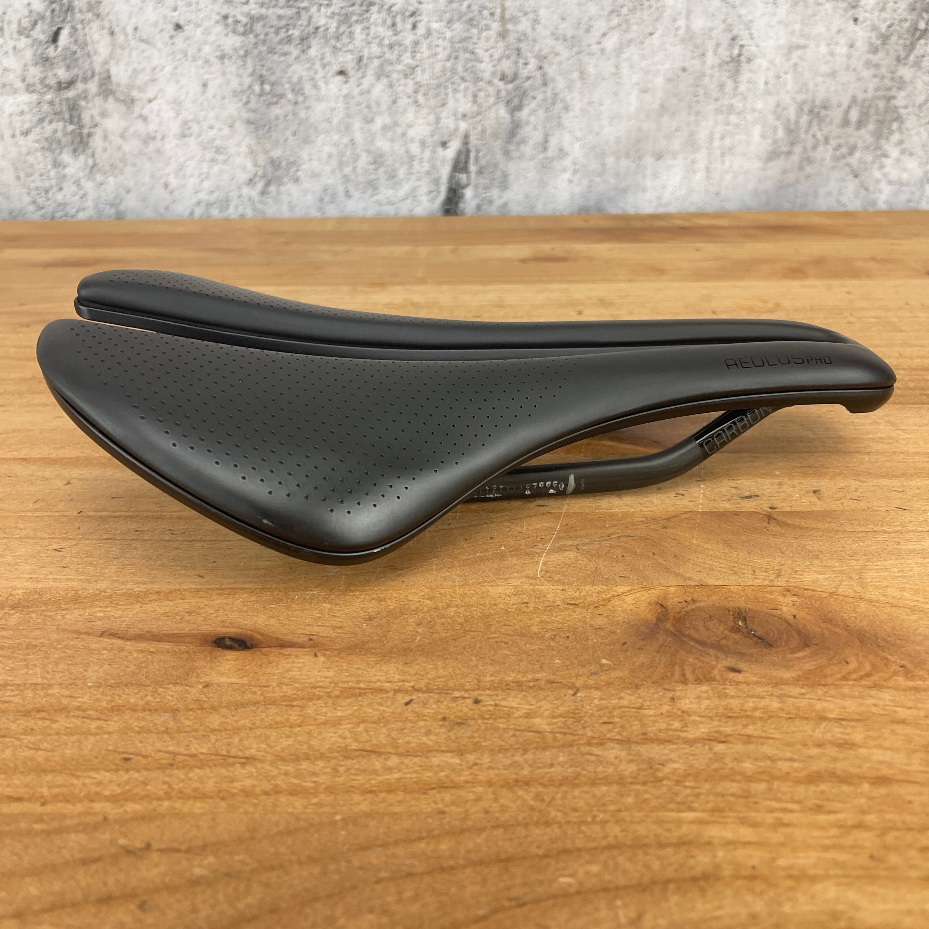 Bontrager Aeolus Pro 145mm 7x10 mm Carbon Rails Bike Saddle 170g