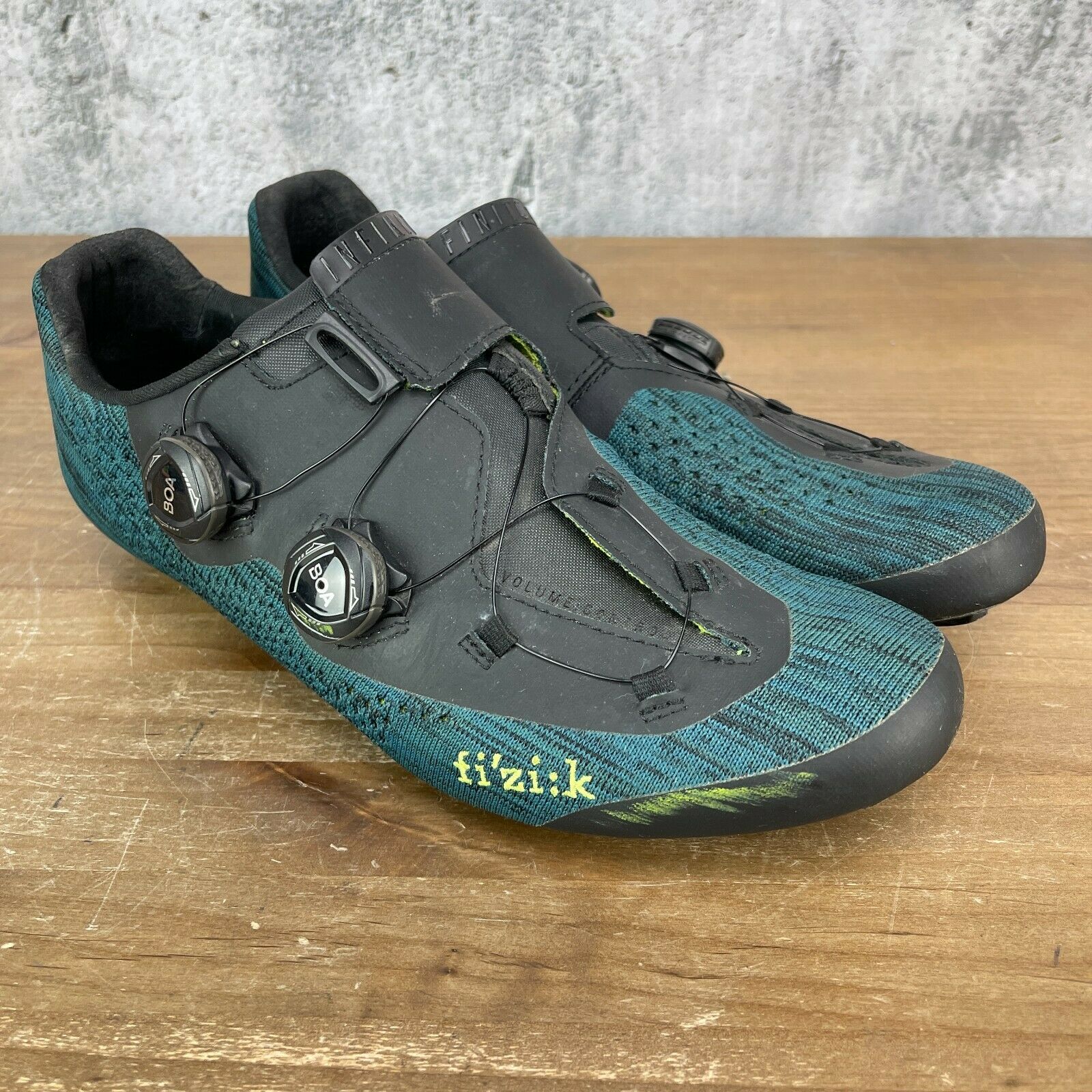 Fizik Infinito R1 Knit Men's 44.5(EU) 10(US) Road Cycling Shoes 3-Bolt –  CyclingUpgrades.com