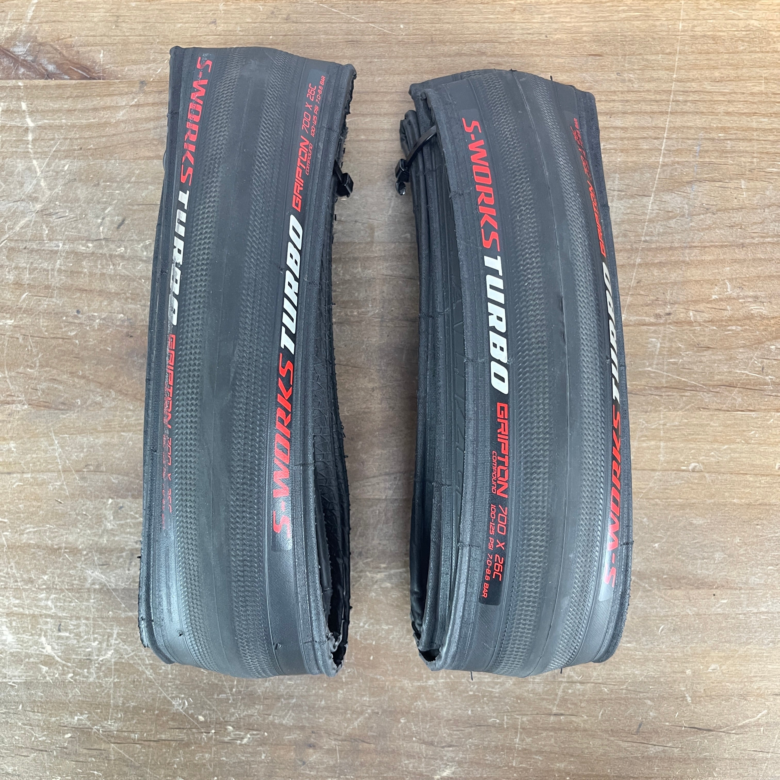 Specialized S-works Turbo 700c x 26mm Clincher Pair Road Bike Tires –  CyclingUpgrades.com