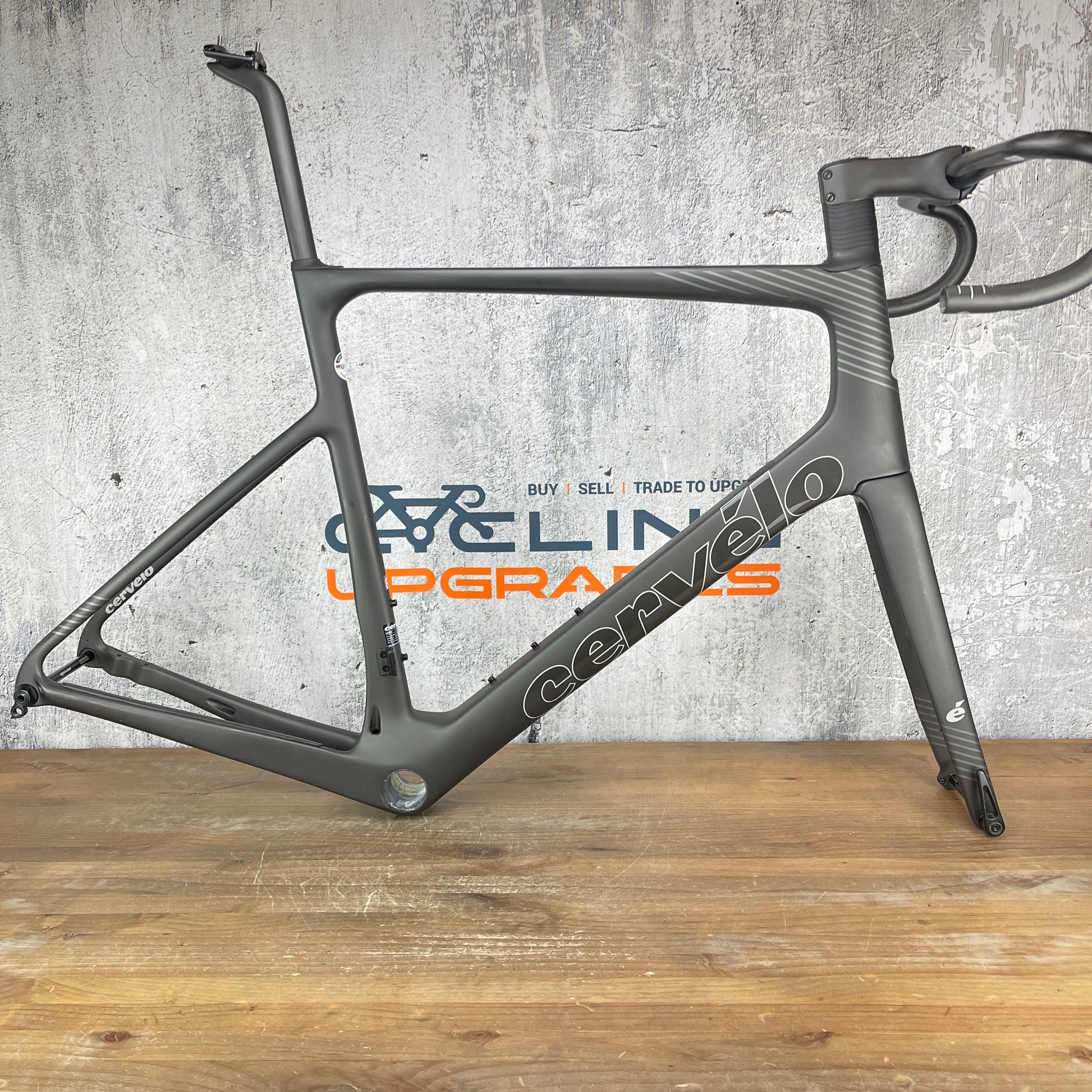 caledonia 5 frameset