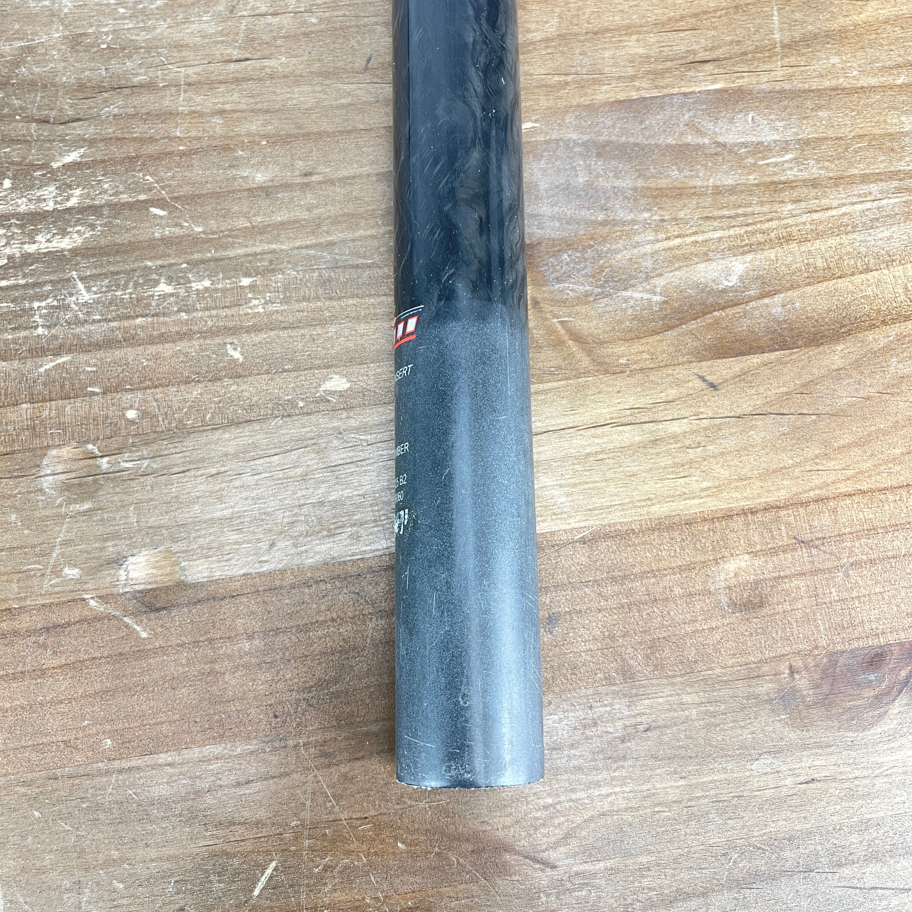 Cracked best sale carbon seatpost