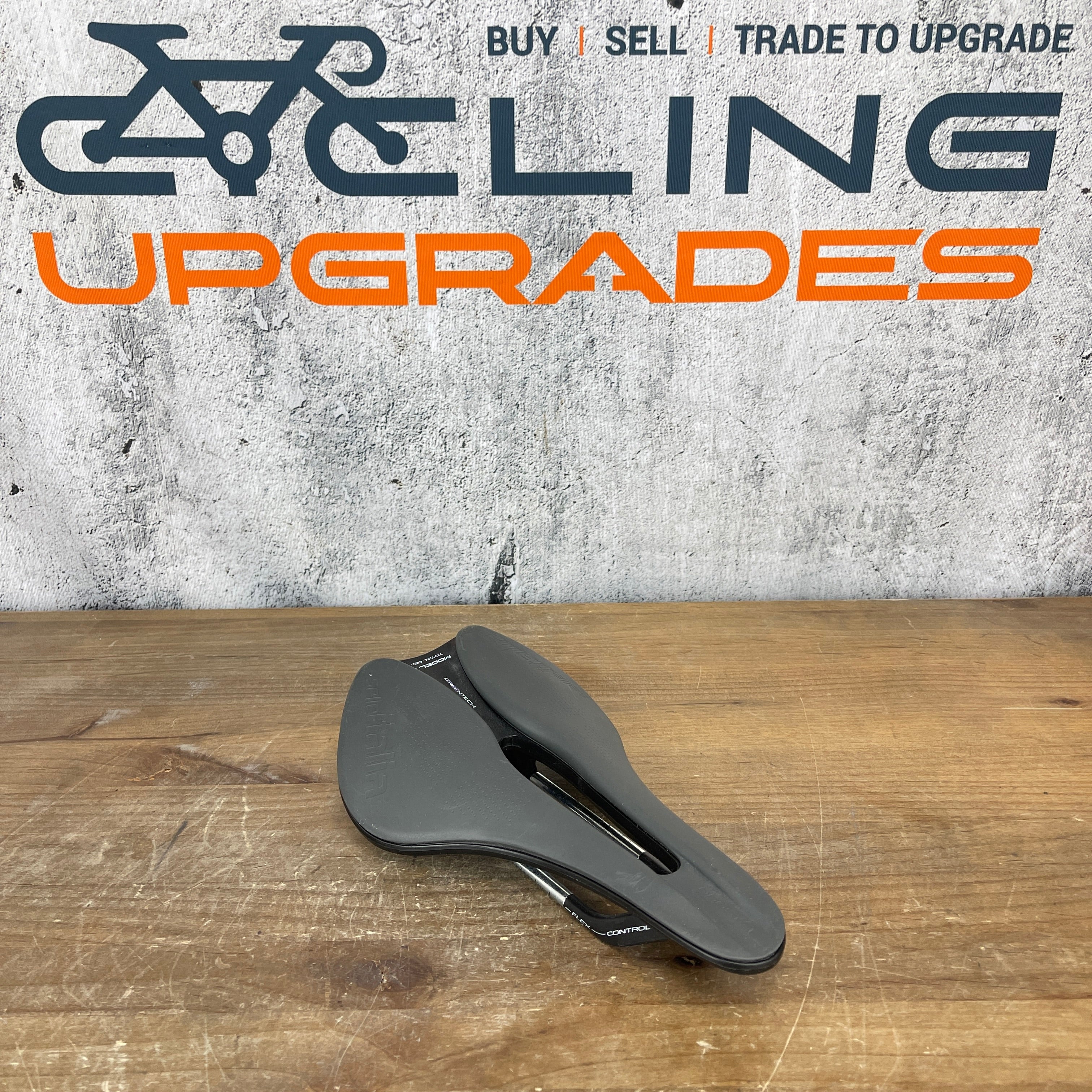 Gel road bike discount saddle