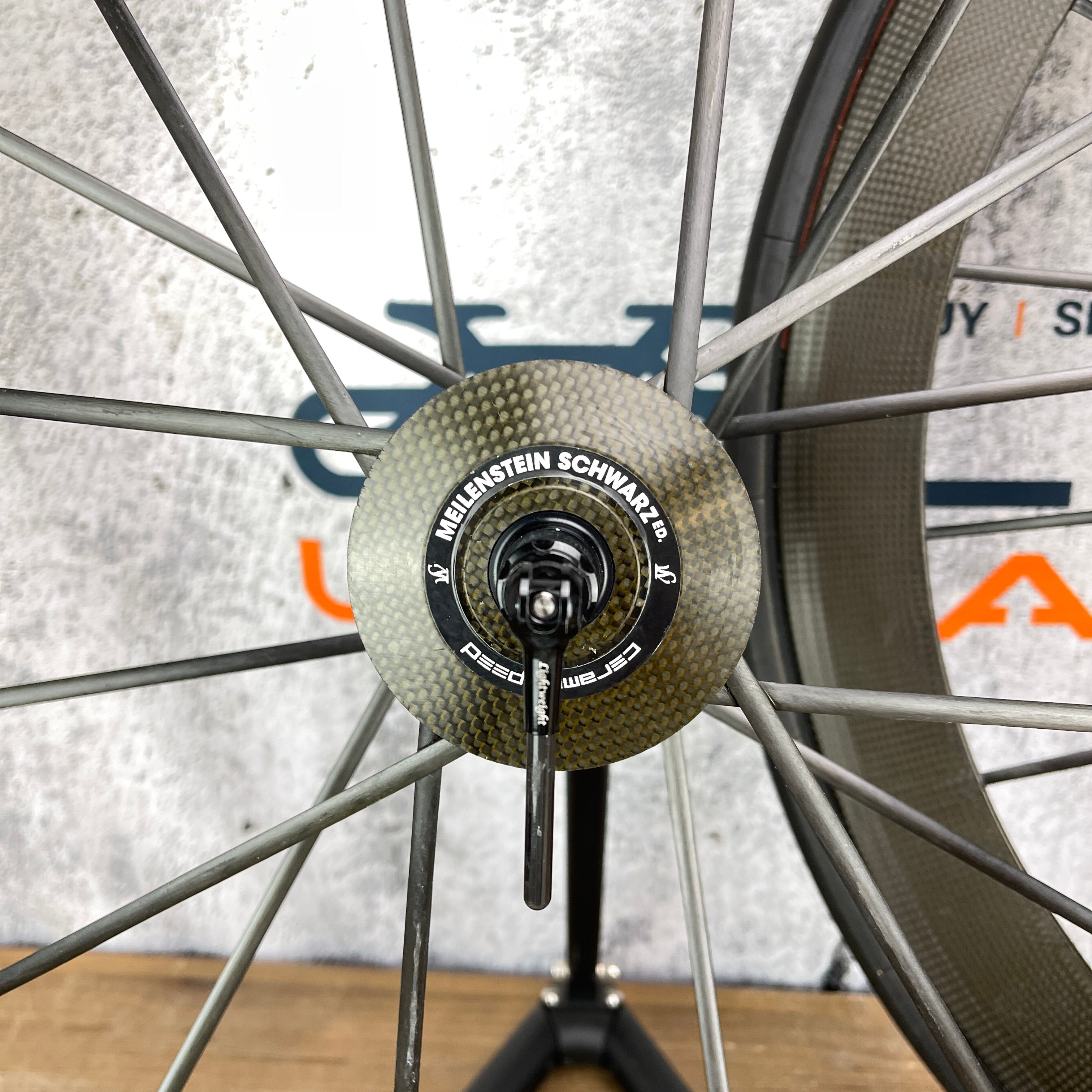 Lightweight sales tubular wheelset