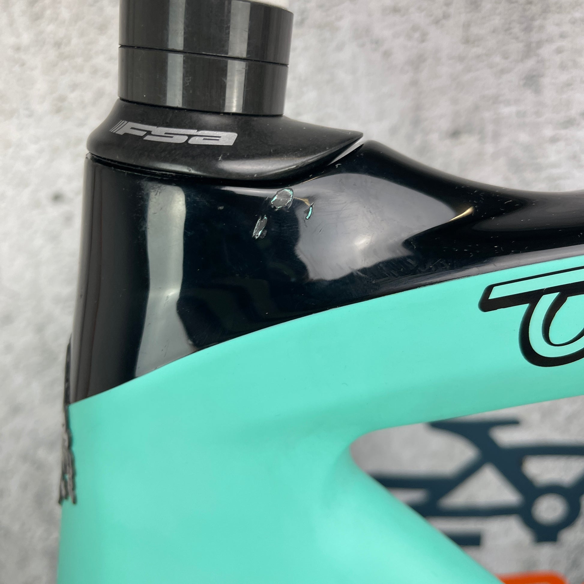 bianchi oltre xr4 rim frameset