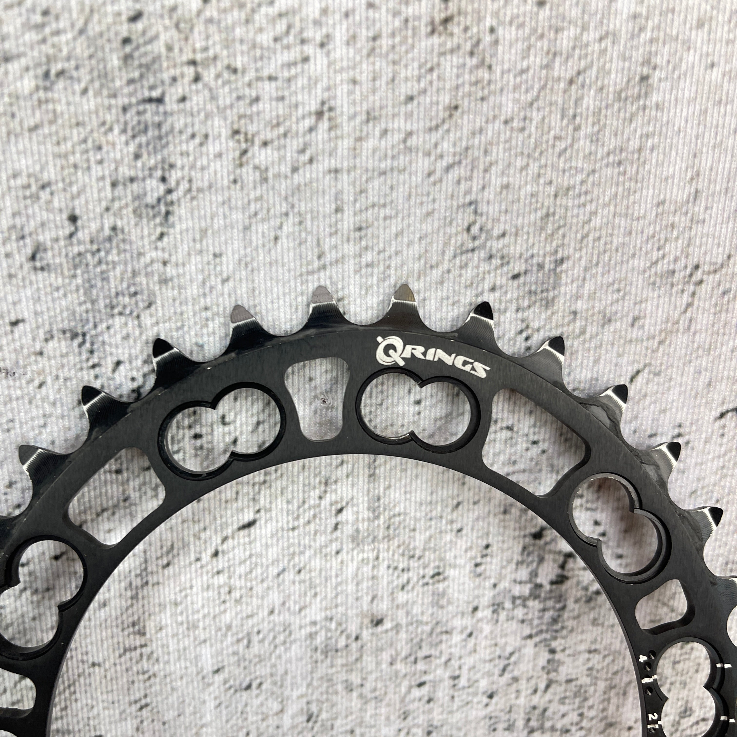 Rotor Q-Rings Qarbon 50/34t 110BCD 11-Speed Aero Road Bike Chainrings –  CyclingUpgrades.com