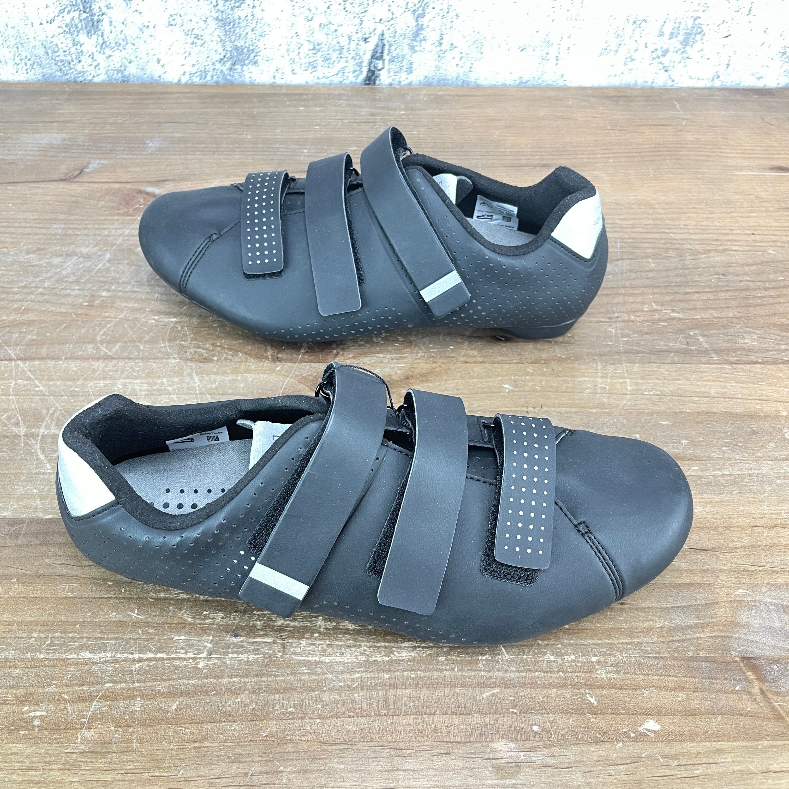 Shimano rt500 sales road shoes