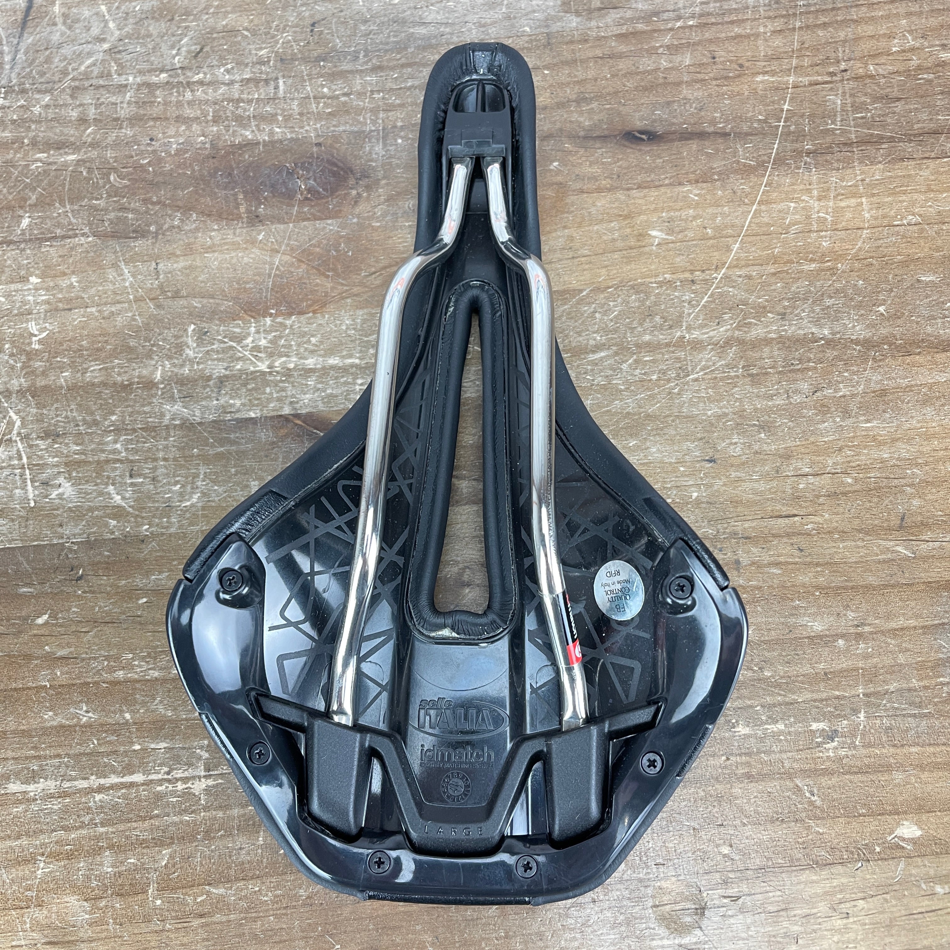 New Takeoff! Selle Italia Novus Flow Kit Carbonio 7x7mm Round Ti316 Ra –  CyclingUpgrades.com